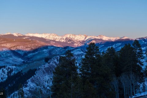 7 bedrooms House in Avon, USA No. 76677 28