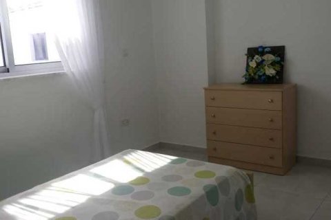 4 bedrooms House in Paphos, Cyprus No. 29553 10