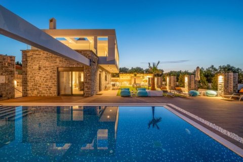 7 bedrooms Villa in Hersonissos, Greece No. 56382 2
