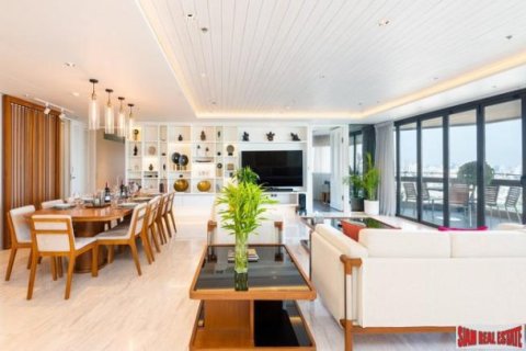 4 bedrooms Apartment in Bangkok, Thailand No. 97087 3