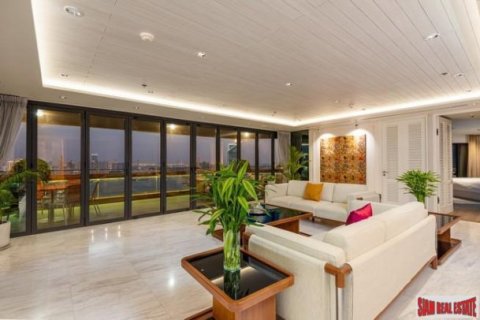 4 bedrooms Apartment in Bangkok, Thailand No. 97087 24