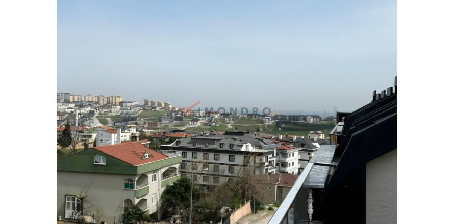 4 dormitorios Apartment en Beylikduezue, Turkey No. 125273
