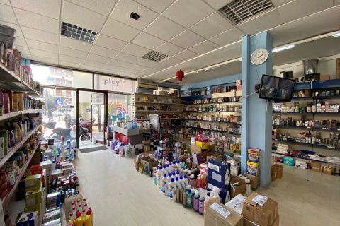 390m² Commercial property in Thessaloniki, Greece No. 55700 1
