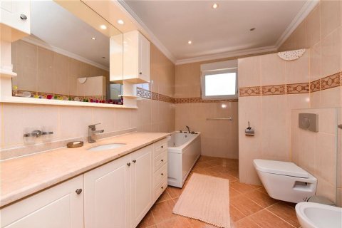 4 rooms Villa in Lien Chieu, Vietnam No. 21823 18