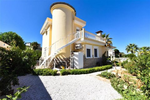 4 rooms Villa à Kargicak, Turkey No. 21823