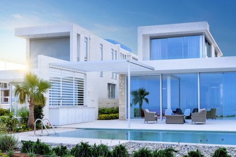 4 bedrooms Villa in Pegeia, Cyprus No. 28043 1