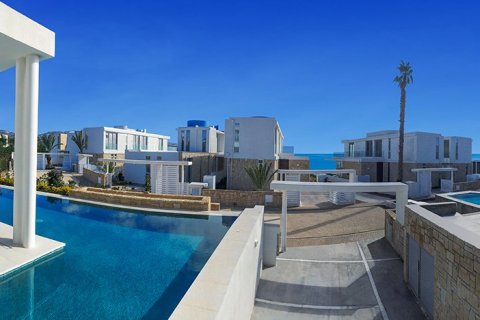 4 bedrooms Villa in Pegeia, Cyprus No. 28043 3