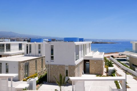 4 bedrooms Villa in Pegeia, Cyprus No. 28043 7