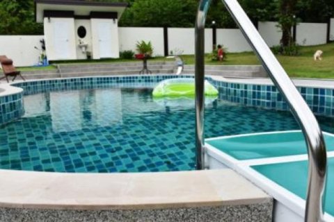 3 bedrooms Villa in Ko Lanta Yai, Thailand No. 96539 6