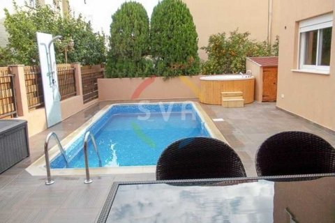 3 bedrooms Villa in Limassol, Cyprus No. 82411 1