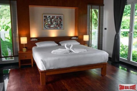 3 bedrooms House in Rawai, Thailand No. 96363 10