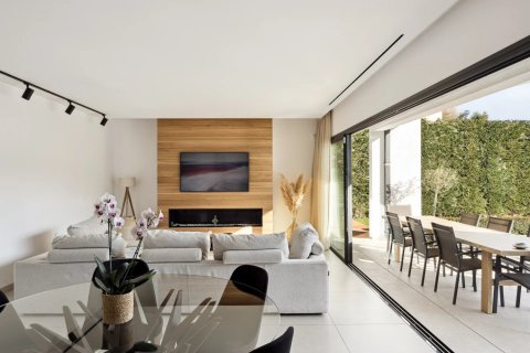 Вилла с 4 спальнями в Сен-Поль-де-Ванс, Франция №100238 8