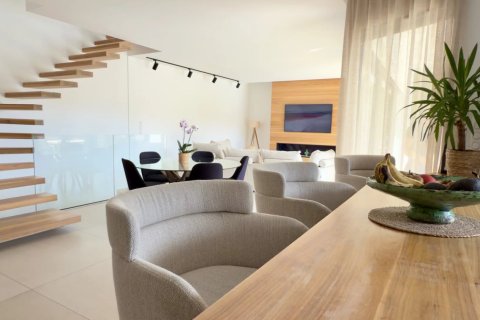 Вилла с 4 спальнями в Сен-Поль-де-Ванс, Франция №100238 6