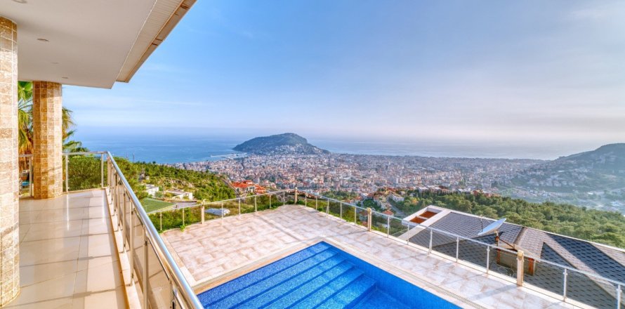 4 dormitorios Villa en Alanya, Turkey No. 13989
