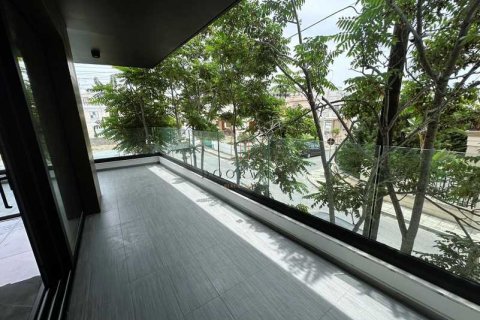 4 bedrooms Penthouse in Mesa Geitonia, Cyprus No. 79125 5