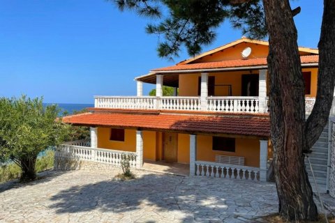 8 bedrooms Villa in Corfu, Greece No. 65135 3