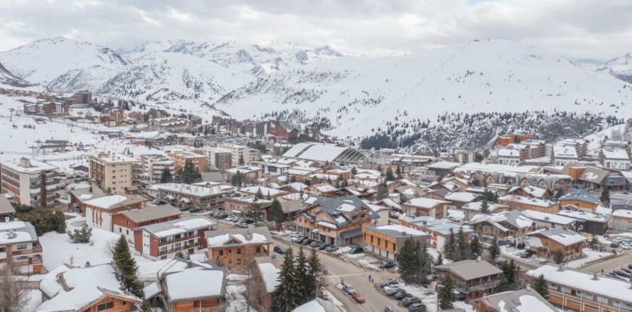 12 chambres House à Huez, France No. 99696