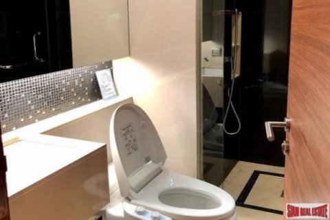 2 bedrooms Apartment in Bangkok, Thailand No. 96751 6