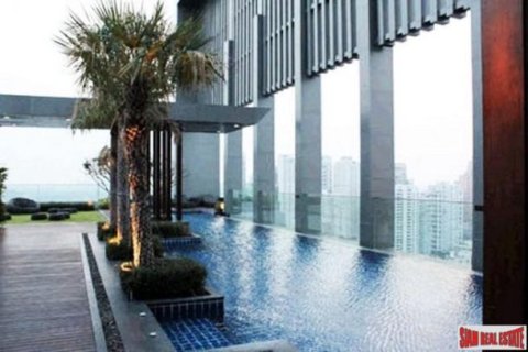 2 bedrooms Apartment in Bangkok, Thailand No. 96751 11