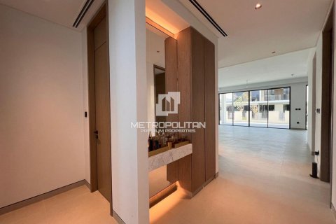 5 bedrooms Villa in Dinh Xuyen, Vietnam No. 94137 9