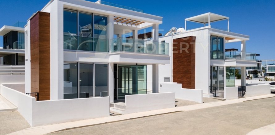 5 bedrooms Villa in Protaras, Cyprus No. 36551