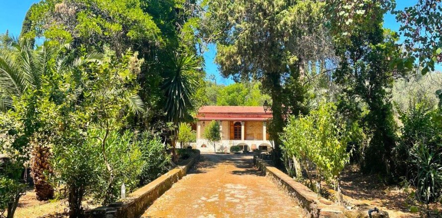 3 bedrooms House in Corfu, Greece No. 60060