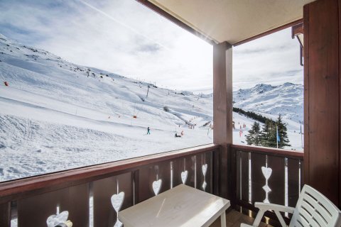 3 dormitorios Apartment en Les Belleville, France No. 99450 6