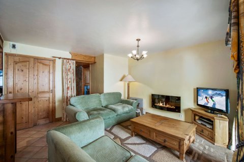 3 dormitorios Apartment en Les Belleville, France No. 99450 4