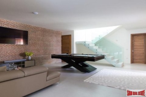 4 bedrooms Villa in Ko Samui, Thailand No. 96621 4
