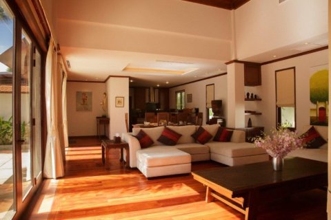 4 bedrooms Villa in Phuket, Thailand No. 97266 9