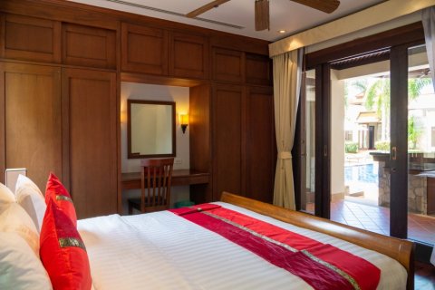 4 bedrooms Villa in Phuket, Thailand No. 97266 30