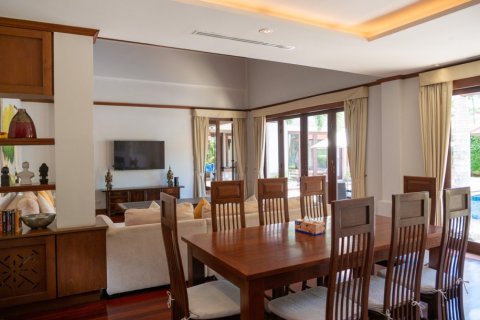 4 bedrooms Villa in Phuket, Thailand No. 97266 12