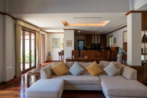 4 bedrooms Villa in Phuket, Thailand No. 97266 5