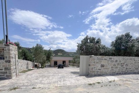 3 bedrooms House in Heraklion, Greece No. 107826 13