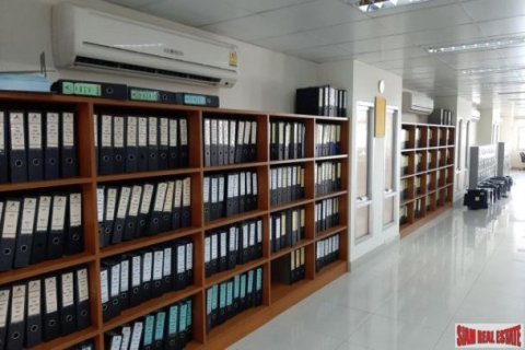 5 bedrooms Office in Bangkok, Thailand No. 96967 2
