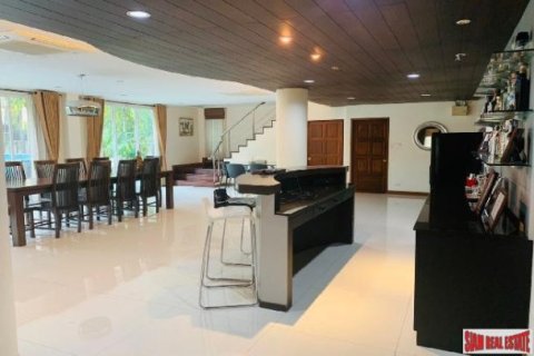 5 bedrooms Office in Bangkok, Thailand No. 96967 7