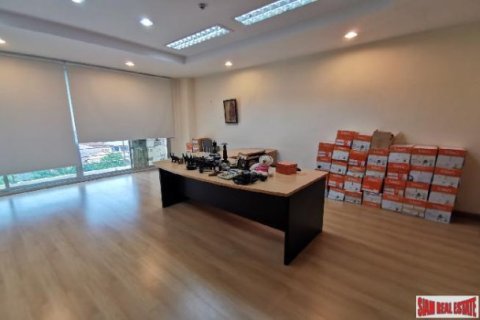 5 bedrooms Office in Bangkok, Thailand No. 96967 5