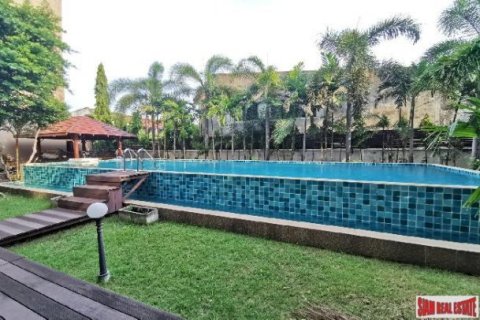 5 bedrooms Office in Bangkok, Thailand No. 96967 10