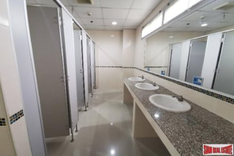 5 bedrooms Office in Bangkok, Thailand No. 96967 18