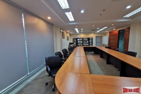 5 bedrooms Office in Bangkok, Thailand No. 96967 21