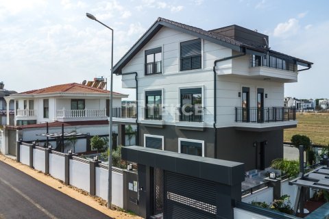 4 dormitorios Villa en Serik, Turkey No. 11977