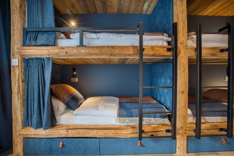 5 dormitorios House en Les Gets, France No. 99969 10