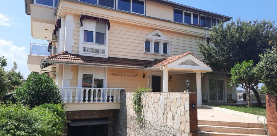 6 rooms Apartment in Oba, Turkey No. 21381