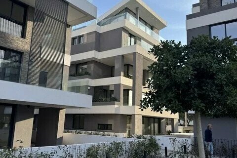 106m² Maisonnette à Voula, Greece No. 108256
