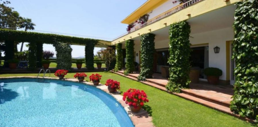 7 chambres  à Krong Pa, Vietnam No. 25375