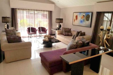 5 dormitorios House en Germasogeia, Cyprus No. 40293 9