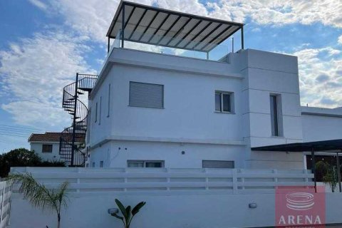 4 dormitorios Villa en Paralimni, Cyprus No. 42769 3
