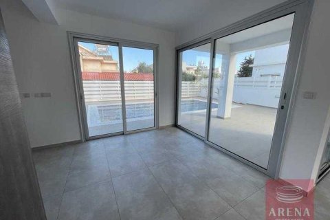 4 dormitorios Villa en Paralimni, Cyprus No. 42769 9