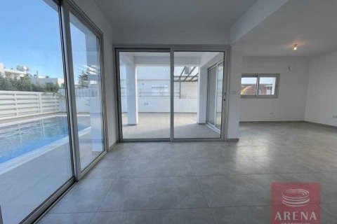 4 dormitorios Villa en Paralimni, Cyprus No. 42769 7