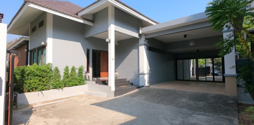 4 bedrooms House in Chiang Mai, Thailand No. 97664